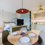 P&o Metro Kabaty Appartement